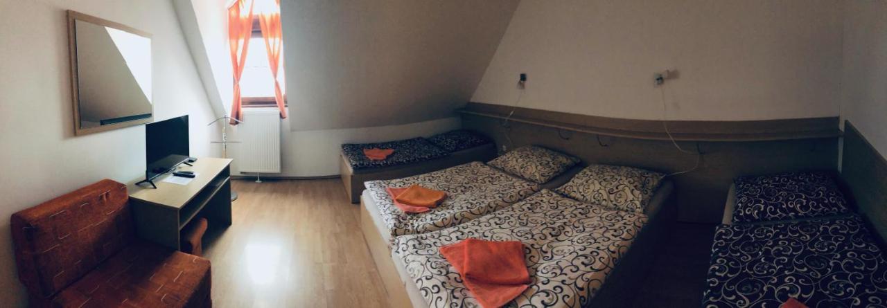 Penzion Pramen Liptovske Sliace Exteriér fotografie