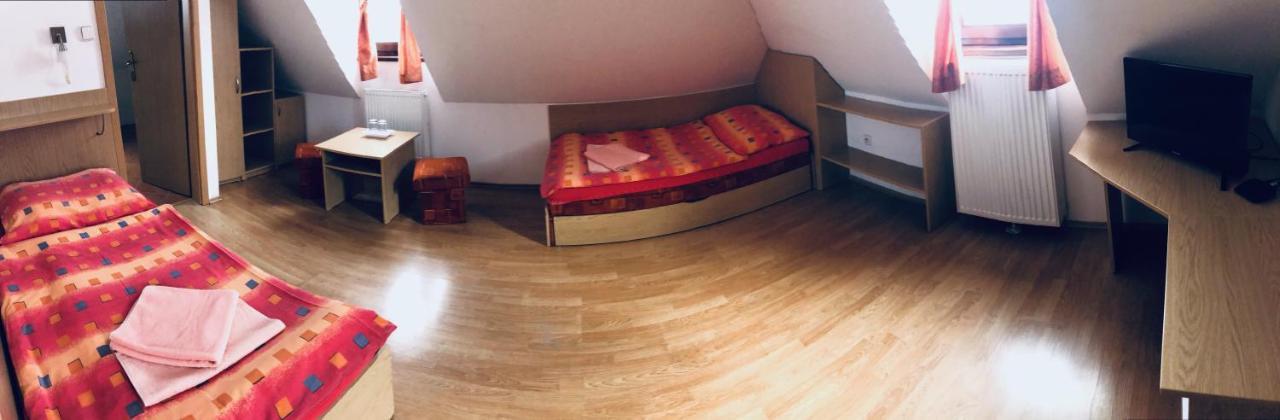 Penzion Pramen Liptovske Sliace Exteriér fotografie